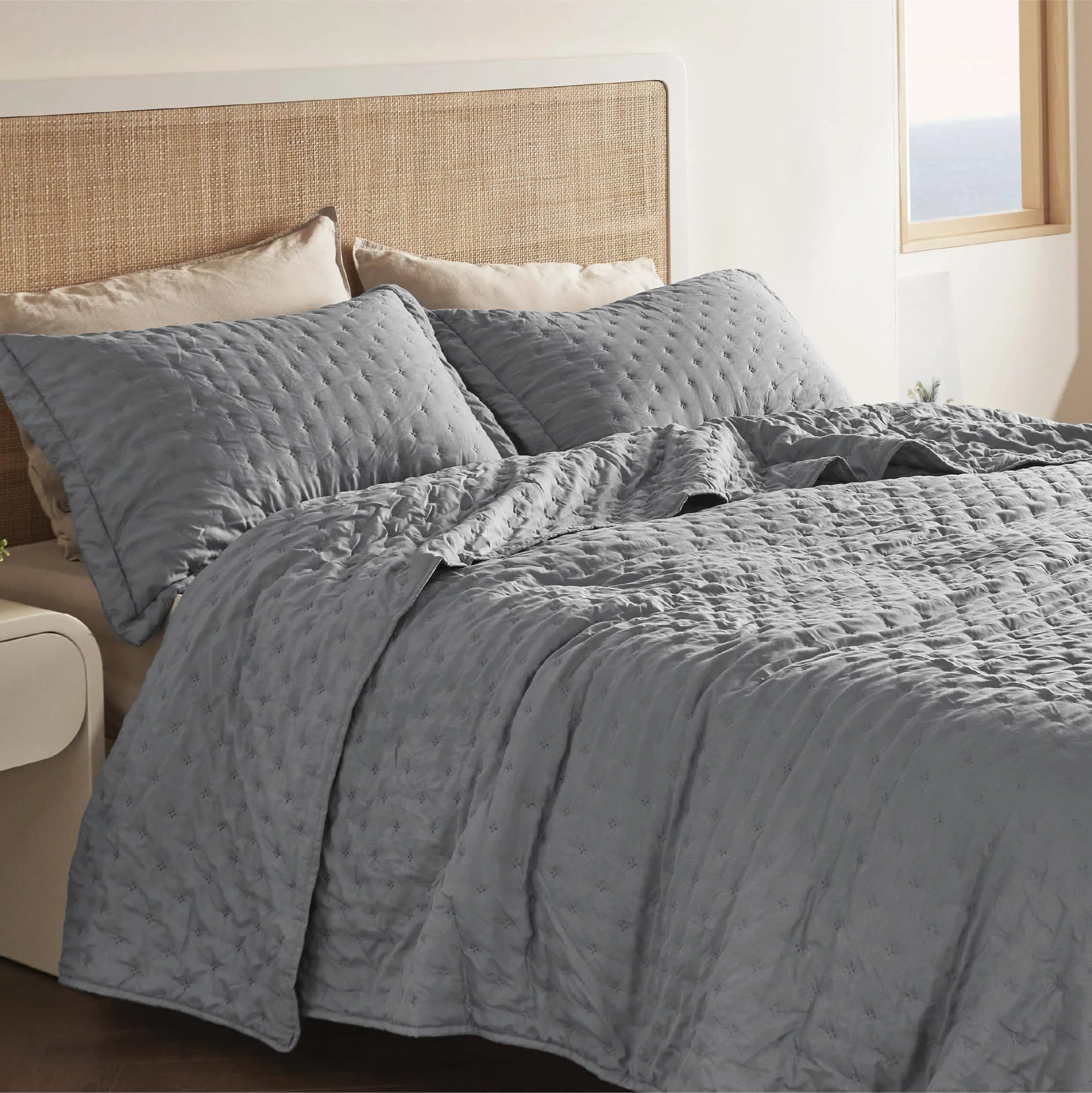 Bedsure Soft Ultrasonic Quilt Set