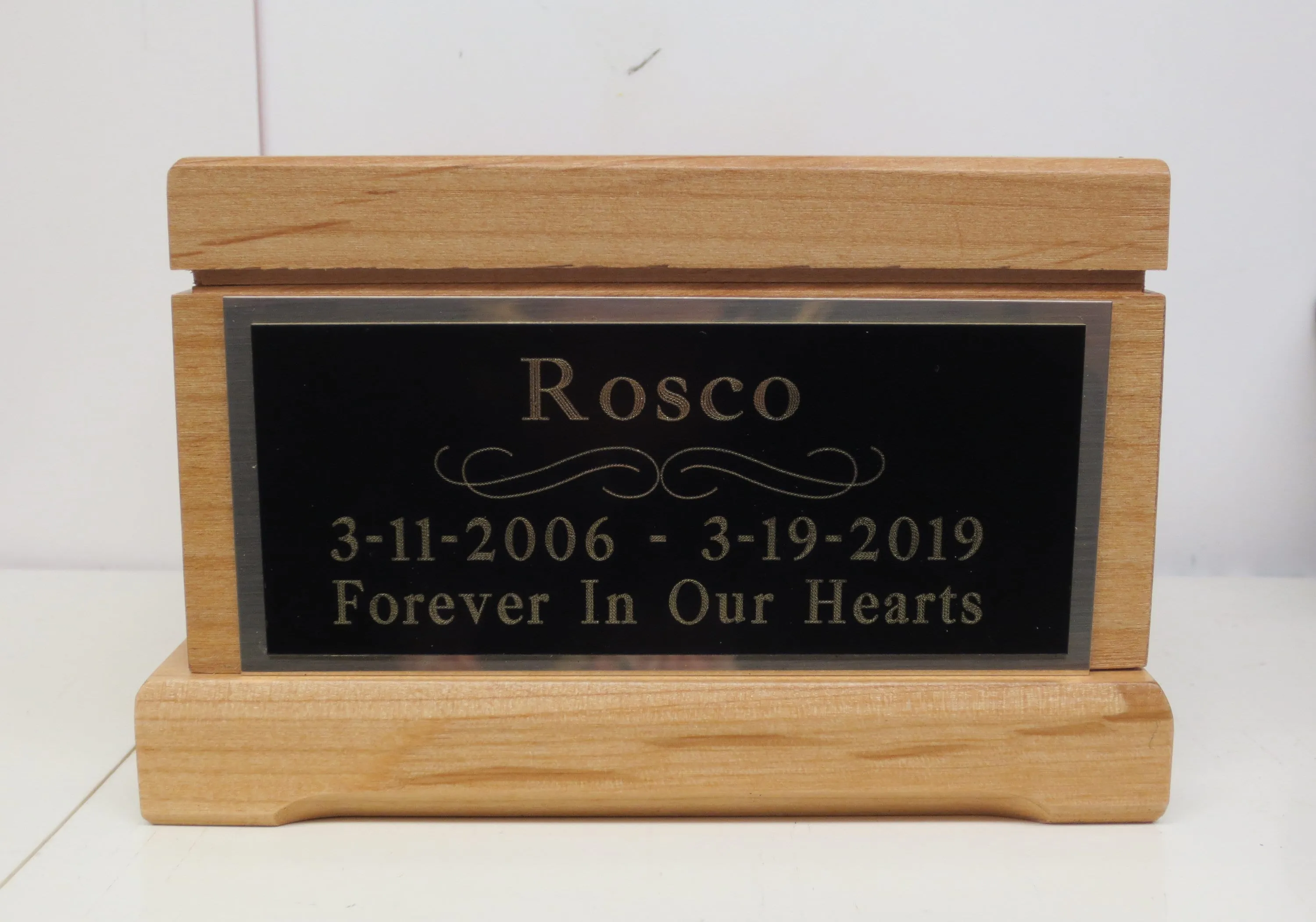 Custom Pet Urn Dog Urn Pet Memorial Keepsake Cremation Urn Custom Photo Personalized Tile & Tag Cat Urn Red Alder Wood Urn Small Dog To 25lb
