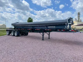 Demco Triple Axle Side Dump Trailers | Tub Length 37 ft | Capacity 24.5 cu yd | Composition Aluminium / Steel | For Tractors