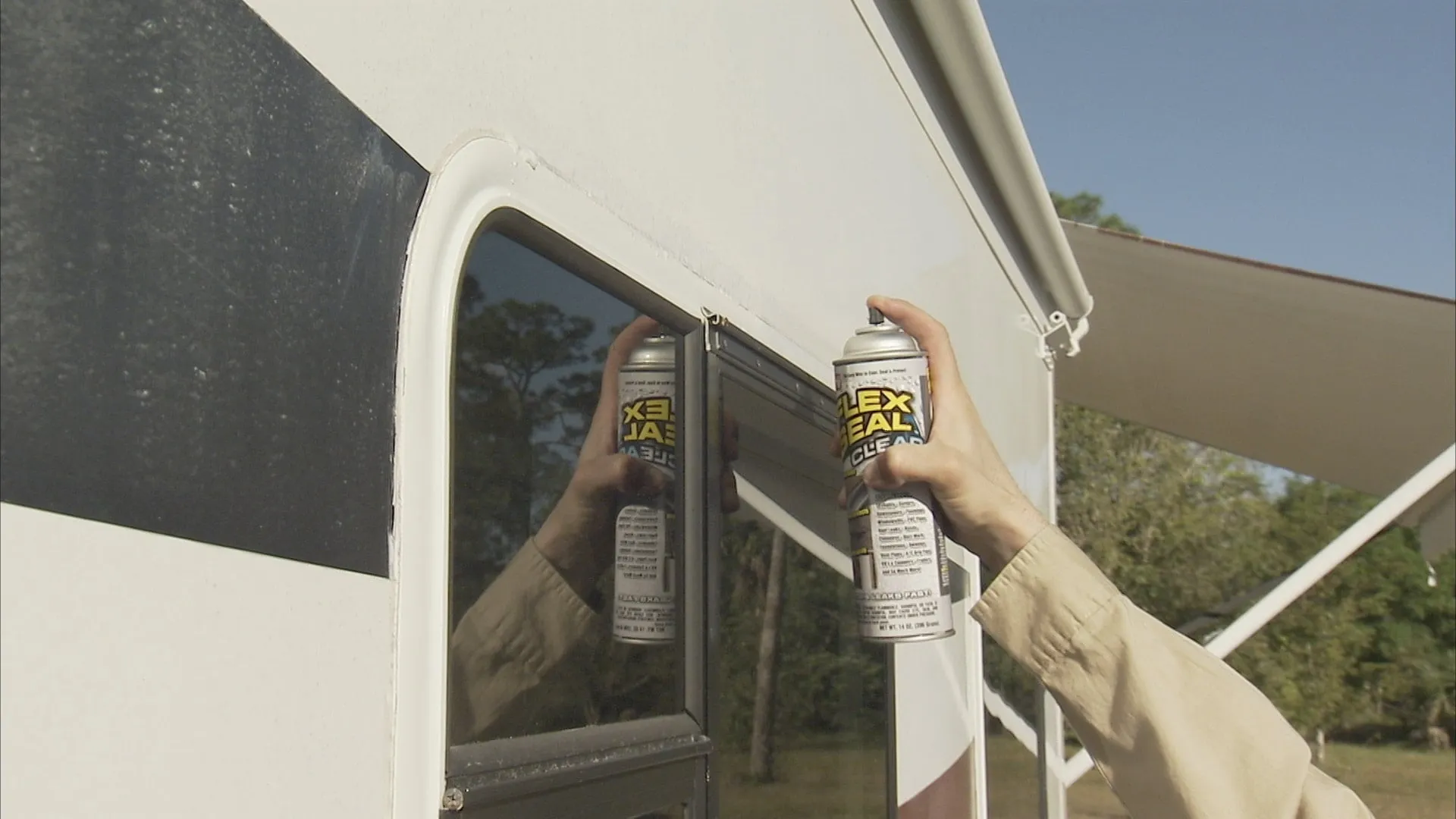 Flex Seal As Seen on TV Aerosol Liquid Rubber Sealant Coating, 14 oz, Clear