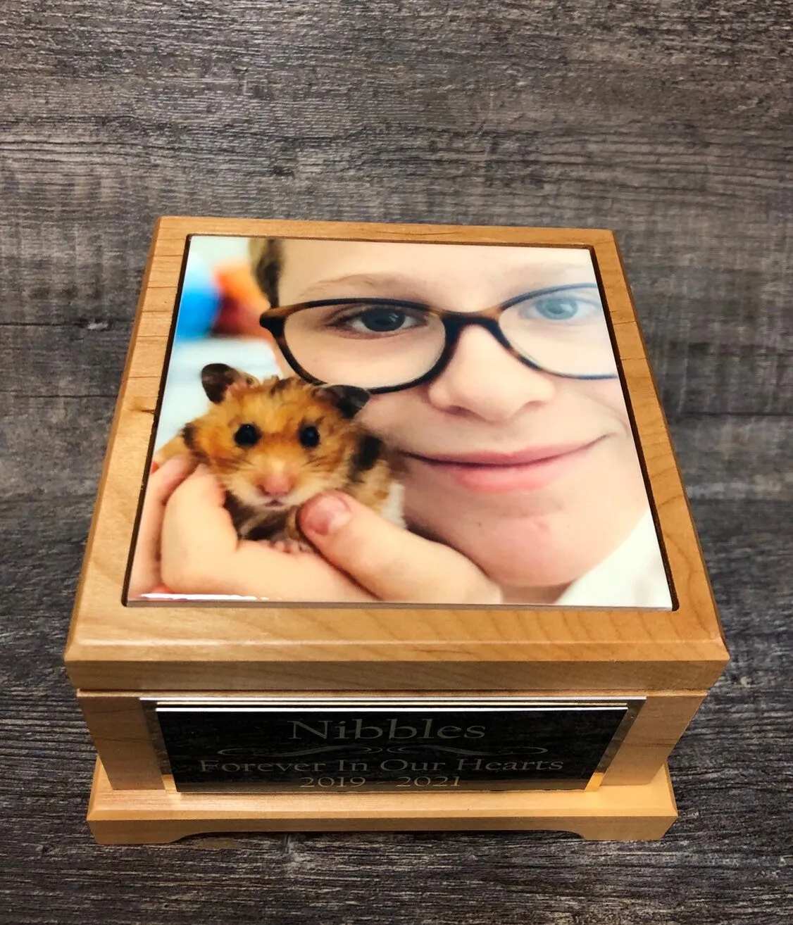 Hamster Urn Mouse Urn Guinea Pig Urn Small Animal Pet Urn Bunny Urn Pet Memorial Box Cremation Urn Custom Photo Tile & Engraved Tag To 25lbs