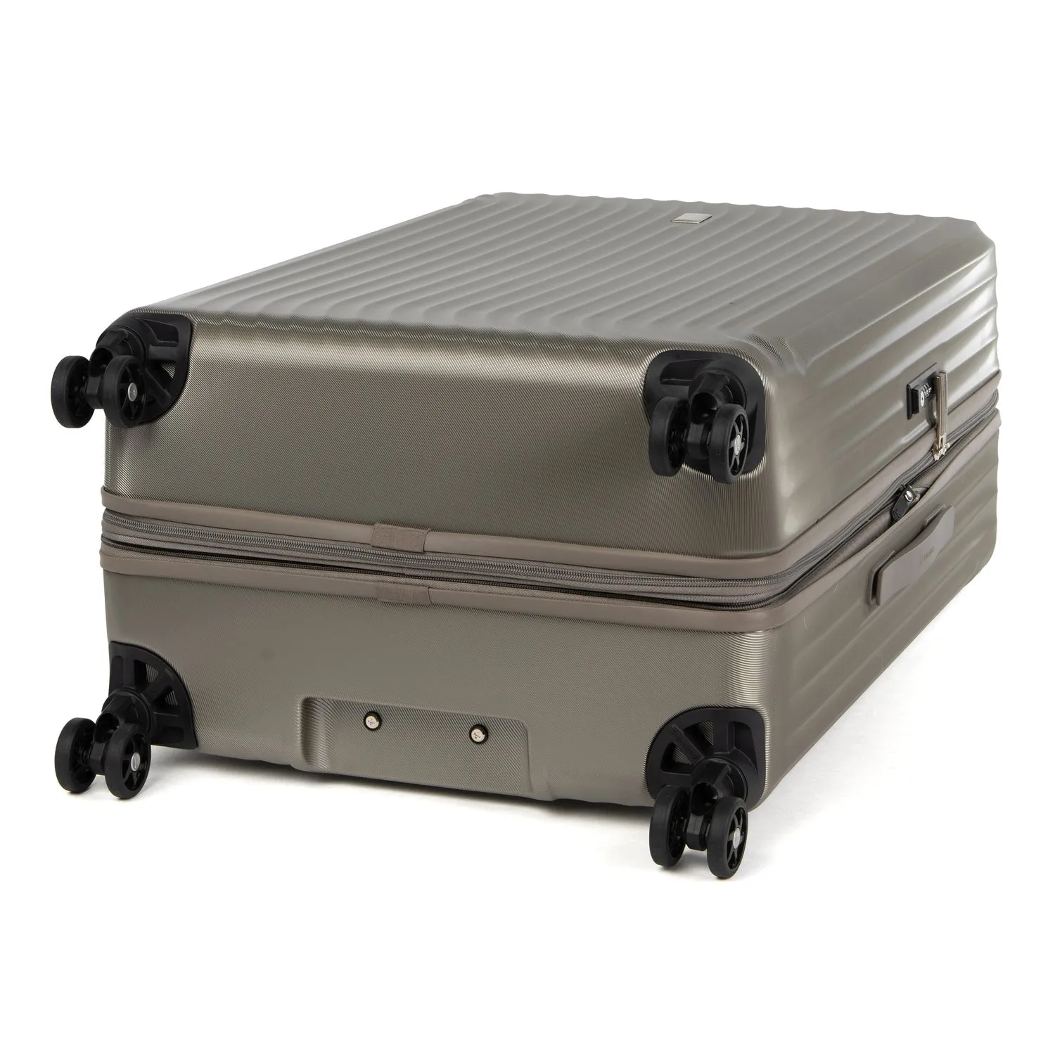 Maxlite® Air Large Check-in Expandable Hardside Spinner