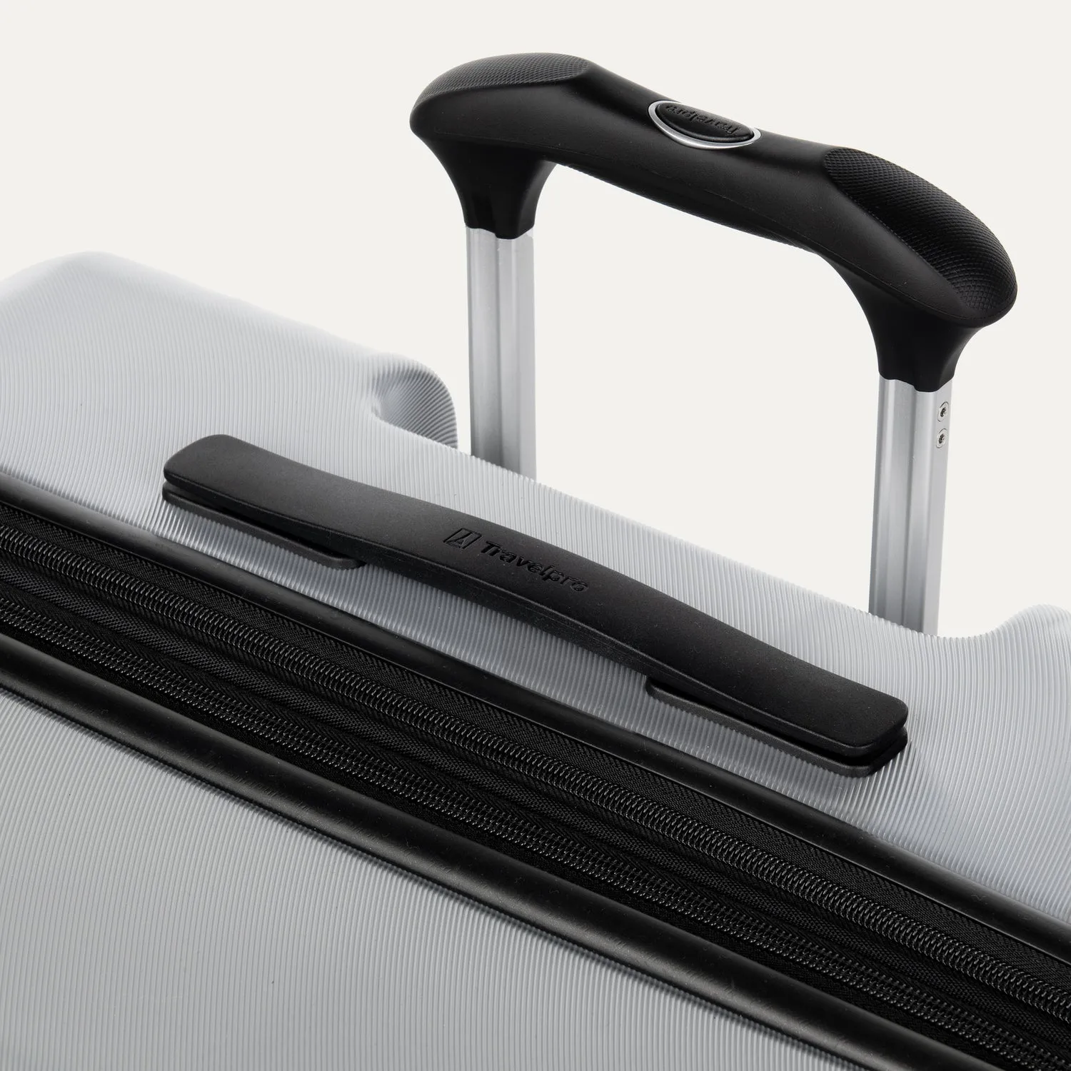 Maxlite® Air Large Check-In Hardside Spinner