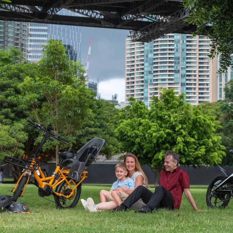 Moov8 Cargo Bike - Gloss Black