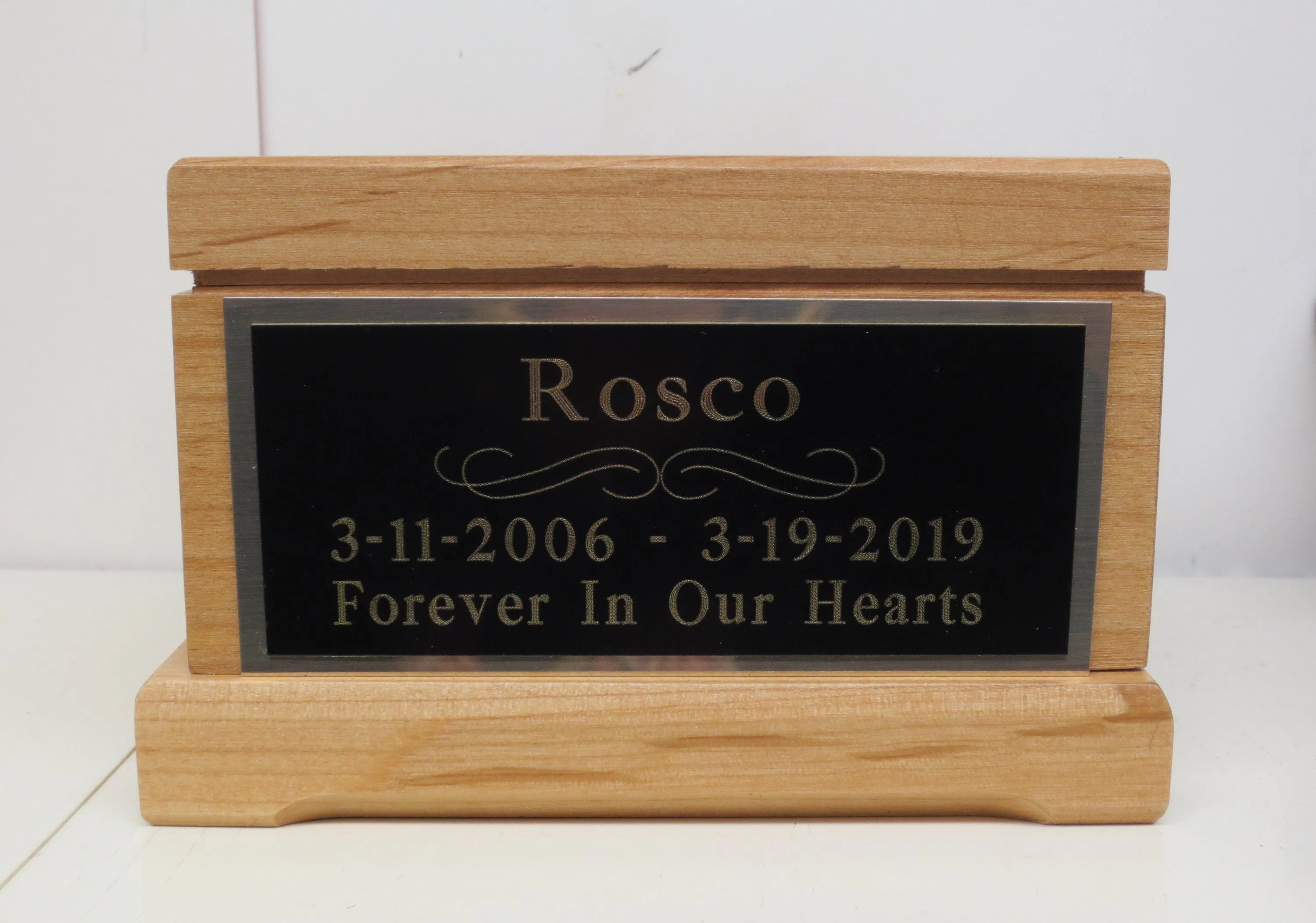 Pet Urn Dog Urn Pet Memorial Keepsake Small Cremation Urn Custom Photo Personalized Tile & Tag Cat Urn Red Alder Wood Urn Dog UpTo 25lbs